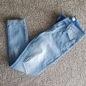 Kan Can High Rise Light Wash Distressed Skinny 26